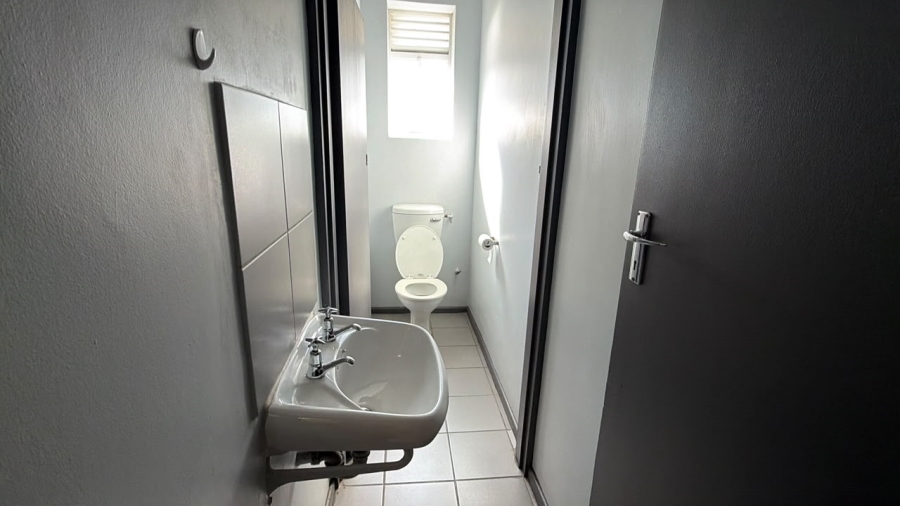 To Let Commercial Property for Rent in Stikland Industrial Western Cape
